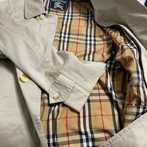 Burberry Beige Coat with Iconic Plaid Interior